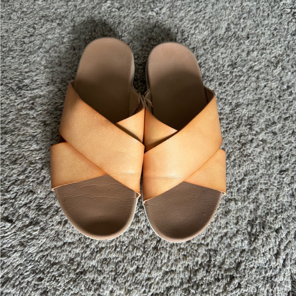 Women's Tan Slide Sandals